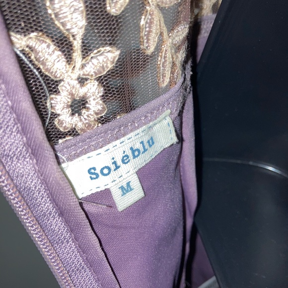 Full length lilac and gold evening gown - Picture 11 of 12